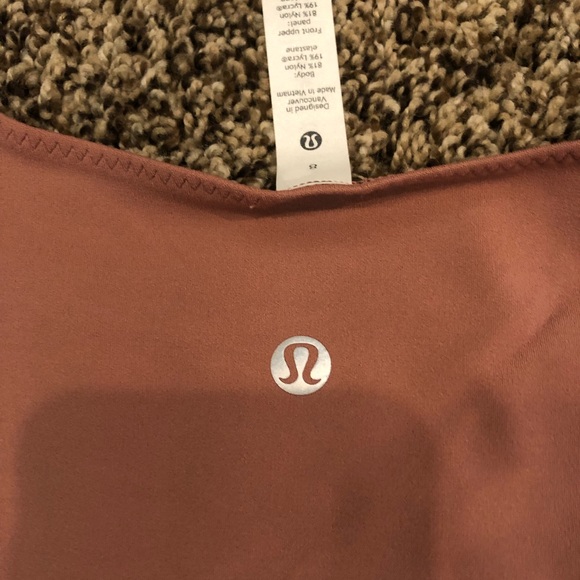 Lululemon Nulu and Mesh Yoga Tank Top
Jewel Emboss Spiced Chai NWT - Picture 11 of 12